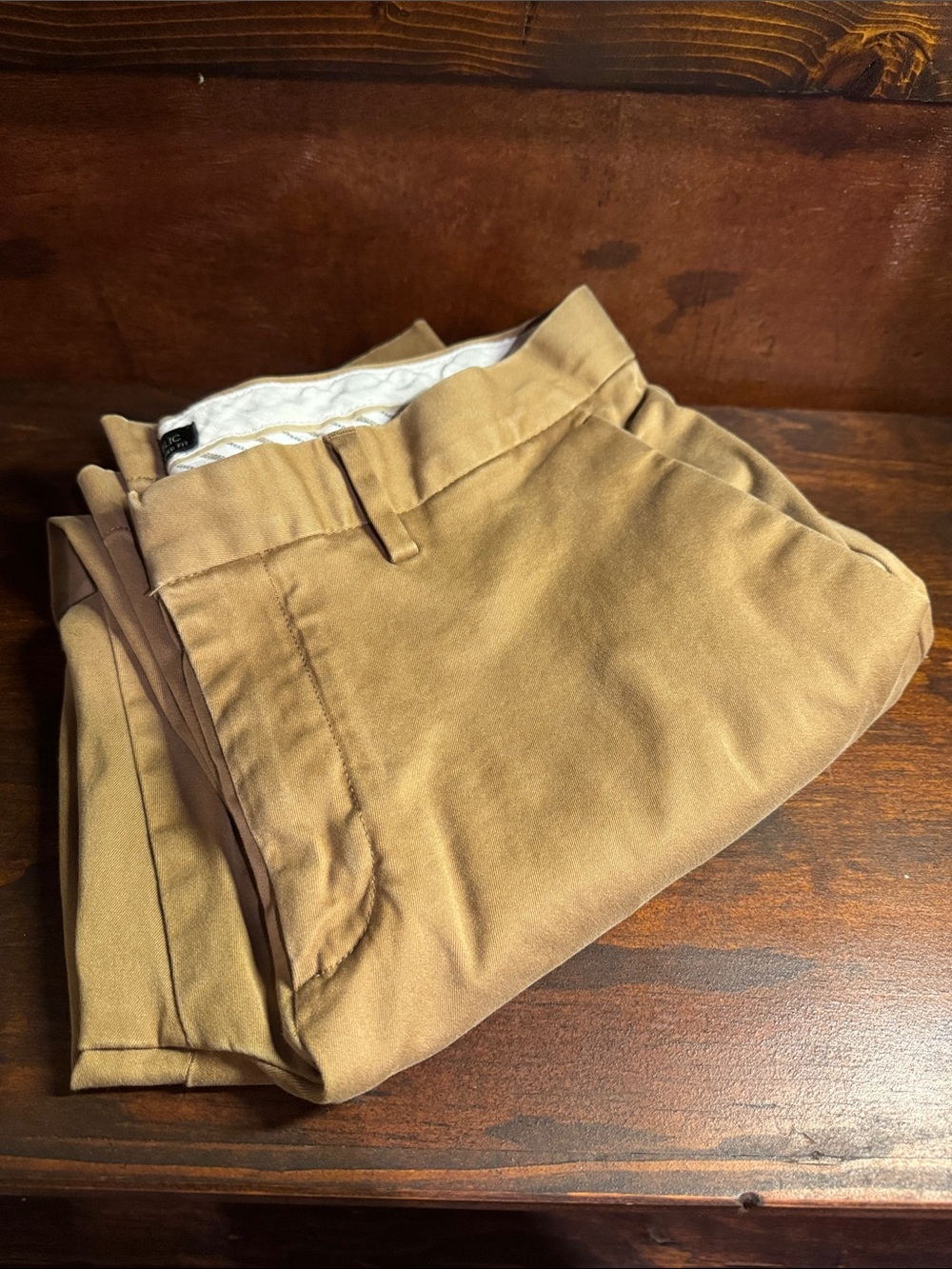 Banana Republic Rapid Movement Men's Chinos in Whiskey Brown